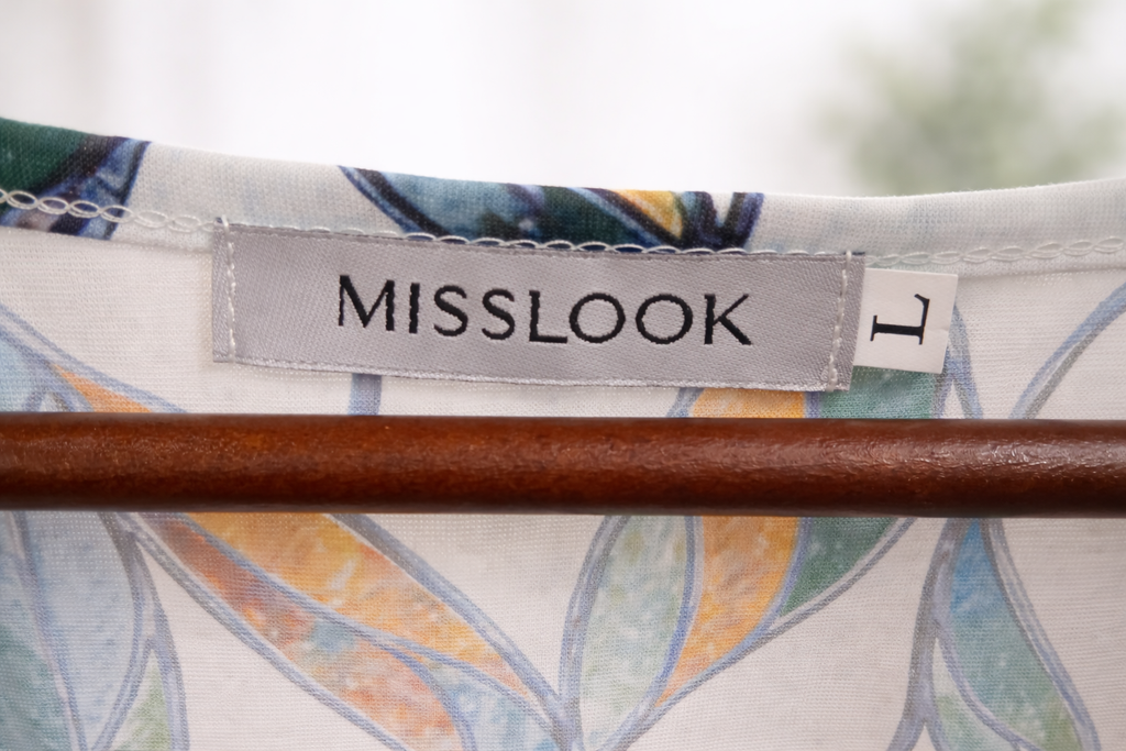 Mislook Sleeveless Leaf Print Top -- multi colored